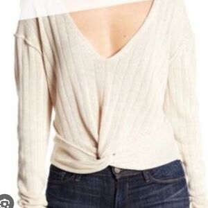 375-Free People‎ Cream Long Sleeve Knotted Top